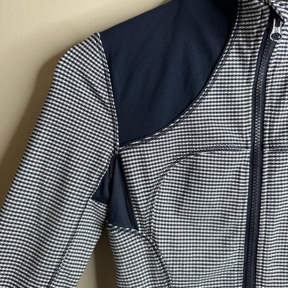 Lululemon Forme Jacket Womens Size 2 Navy Blue White Gingham Athletic Stretch - Picture 4 of 13